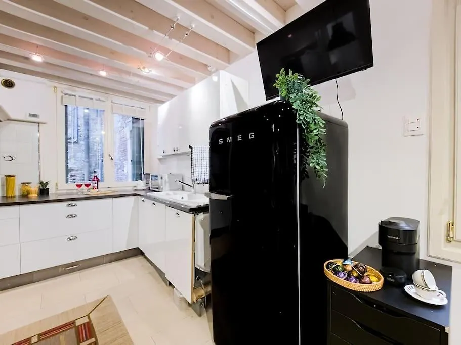 Apartment Serenissima Charming Home - In The Heart Of Venice